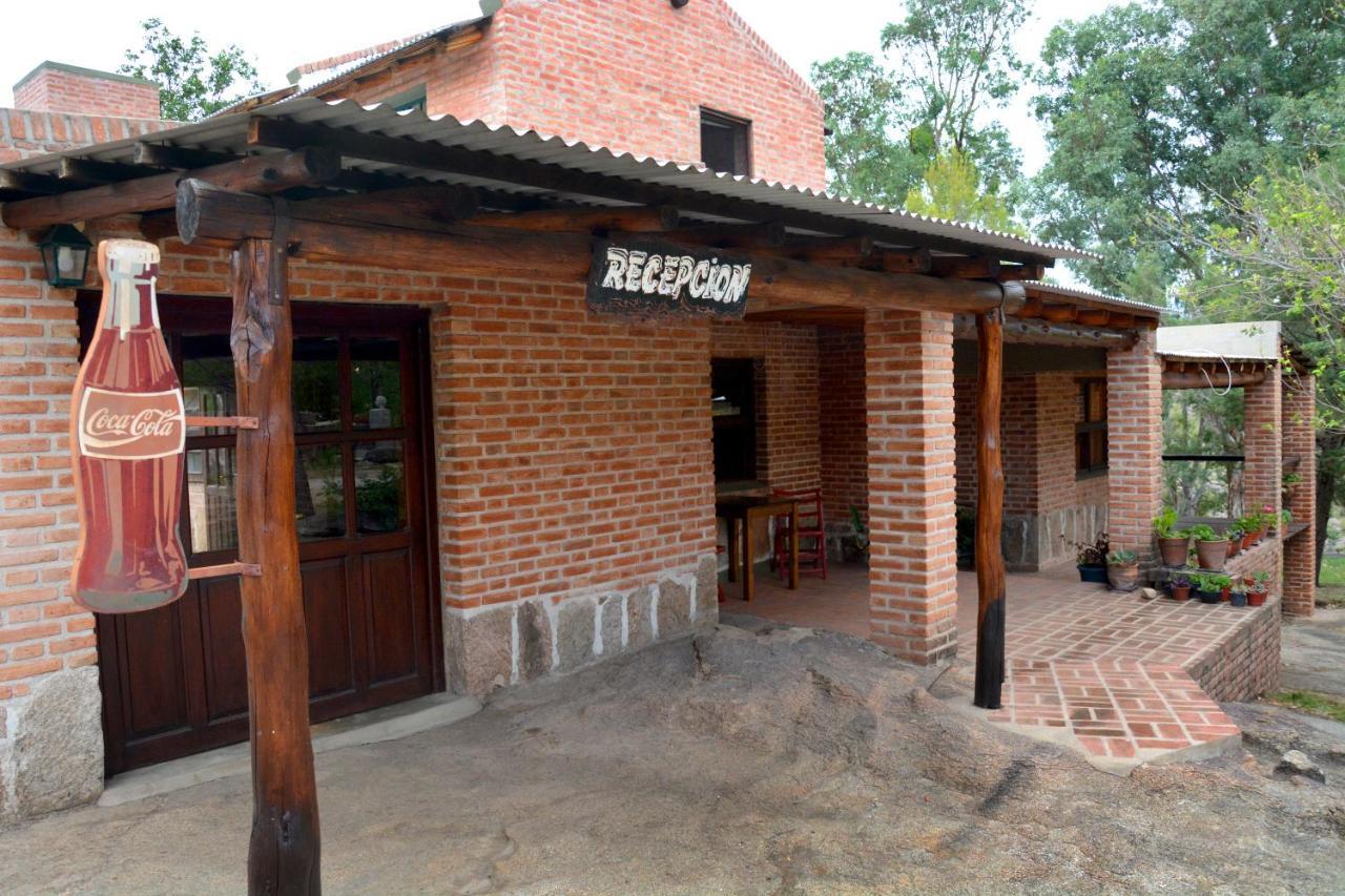La Toma Complejo De Montana - Cabanas Y Habitaciones En Hosteria Mina Clavero Zewnętrze zdjęcie
